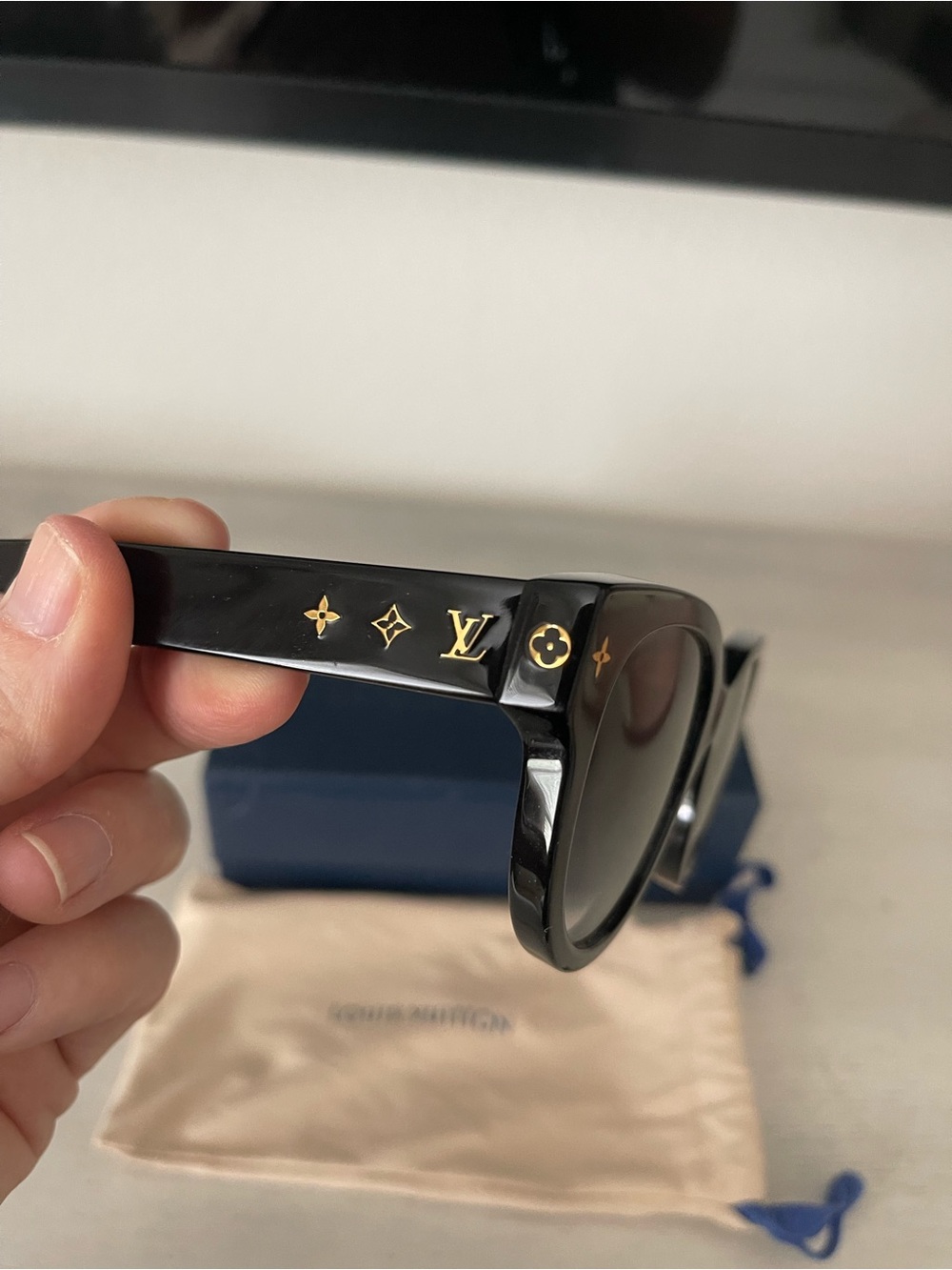 Louis Vuitton Black Frame Sunglasses with Gold Accents - Picture 3 of 5